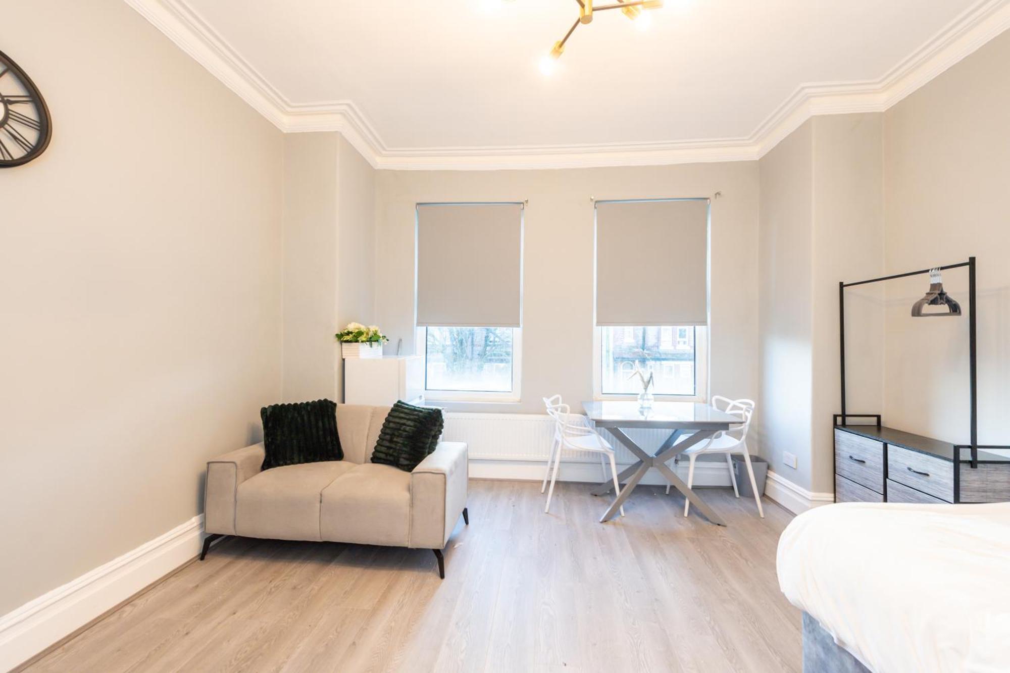 Benoit Apartments Манчестер Экстерьер фото