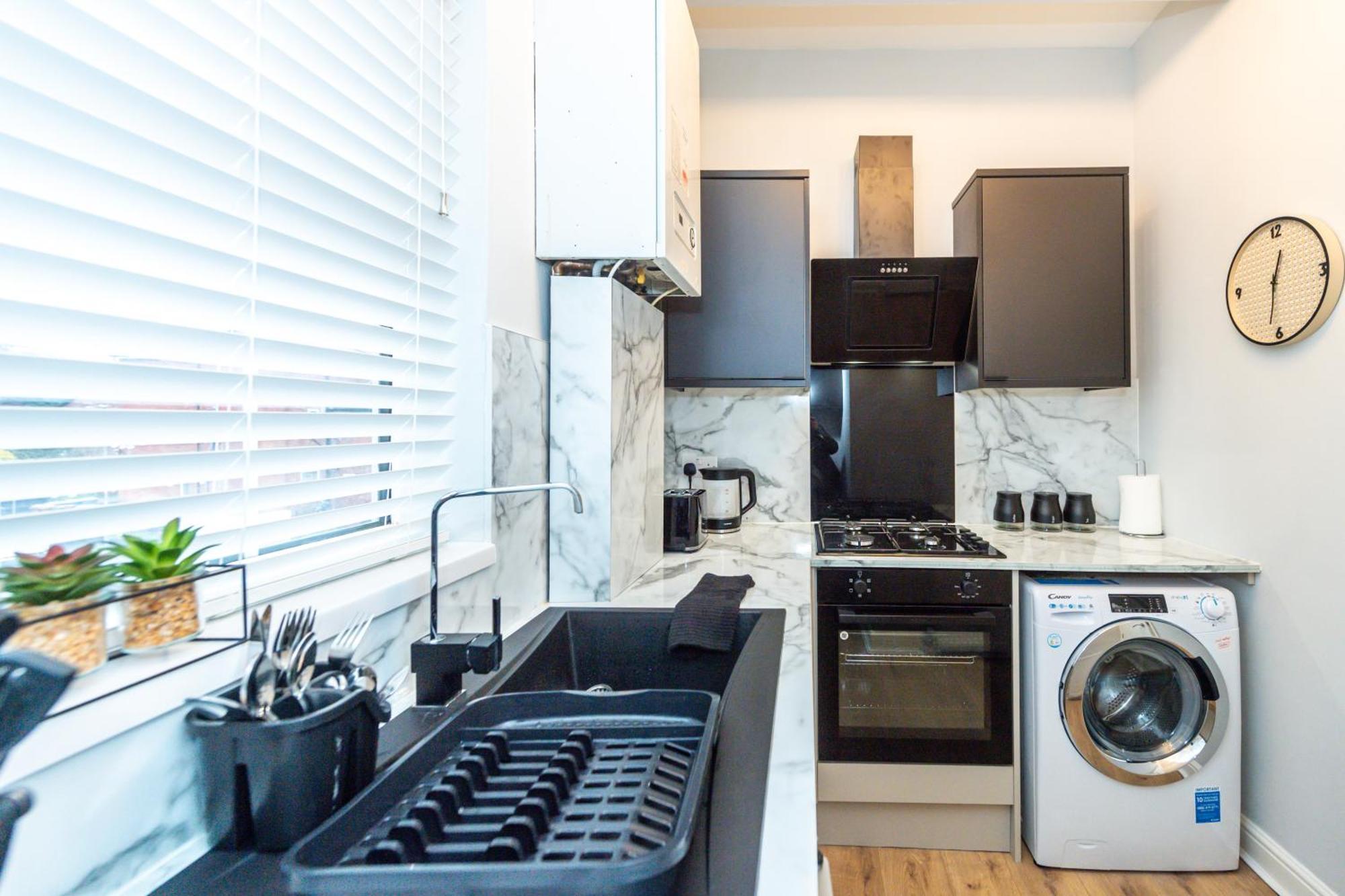 Benoit Apartments Манчестер Экстерьер фото
